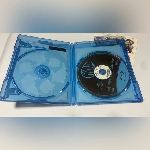 Hop- Blu Ray Only. Universal Pictures - Picture 3 of 3